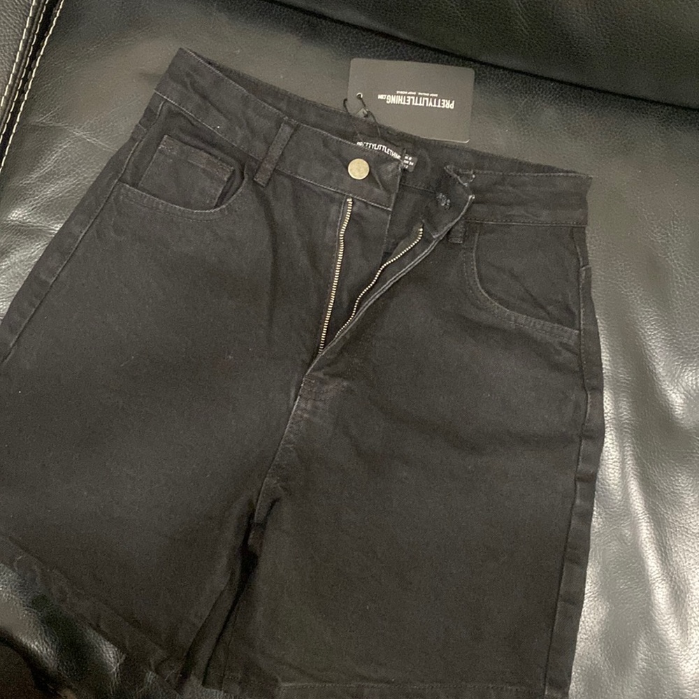 BRAND NEW PLT mom denim shorts